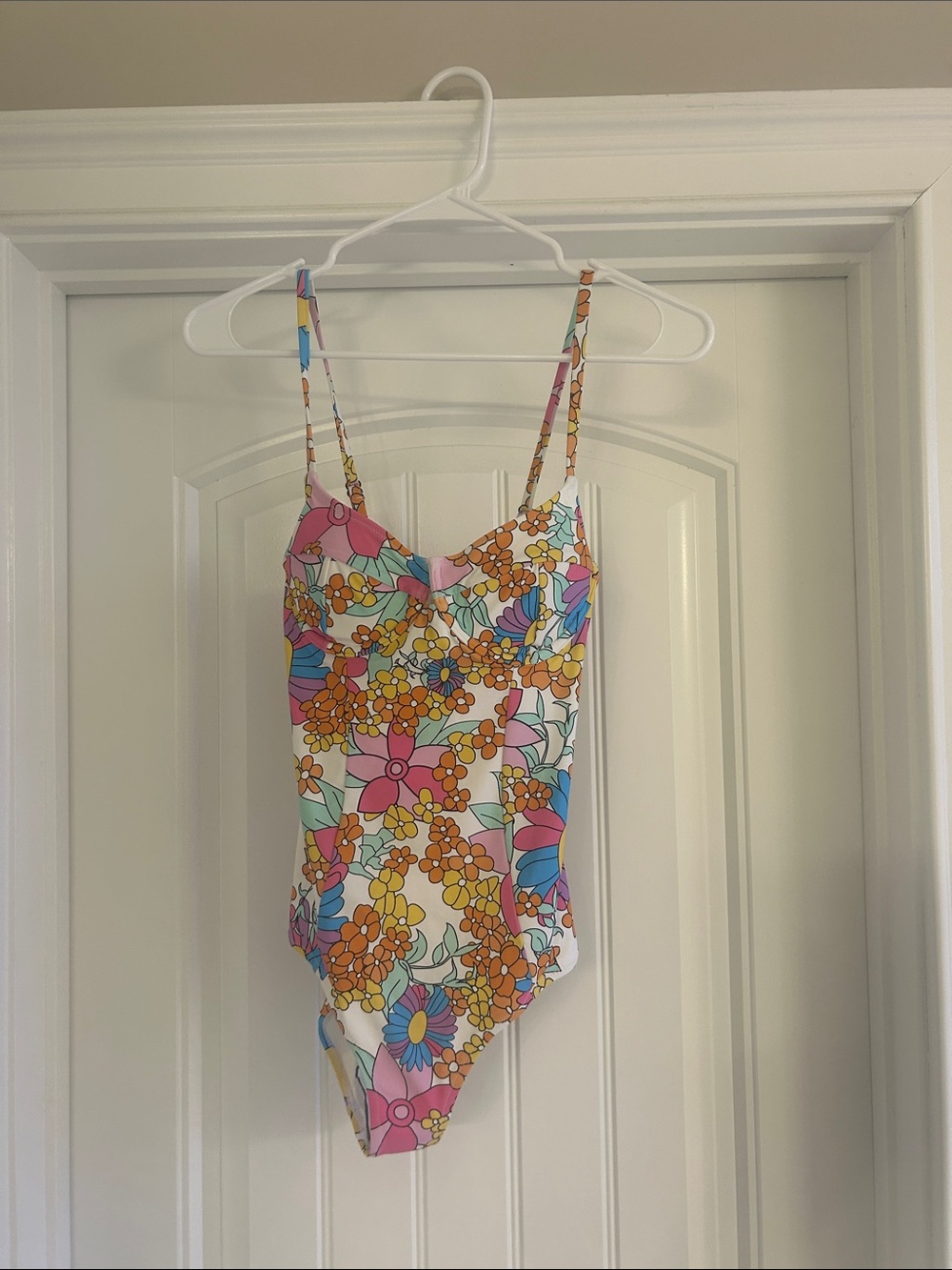 Vetchy MONTEGO UNDERWIRE FLORAL SWIMSUIT
